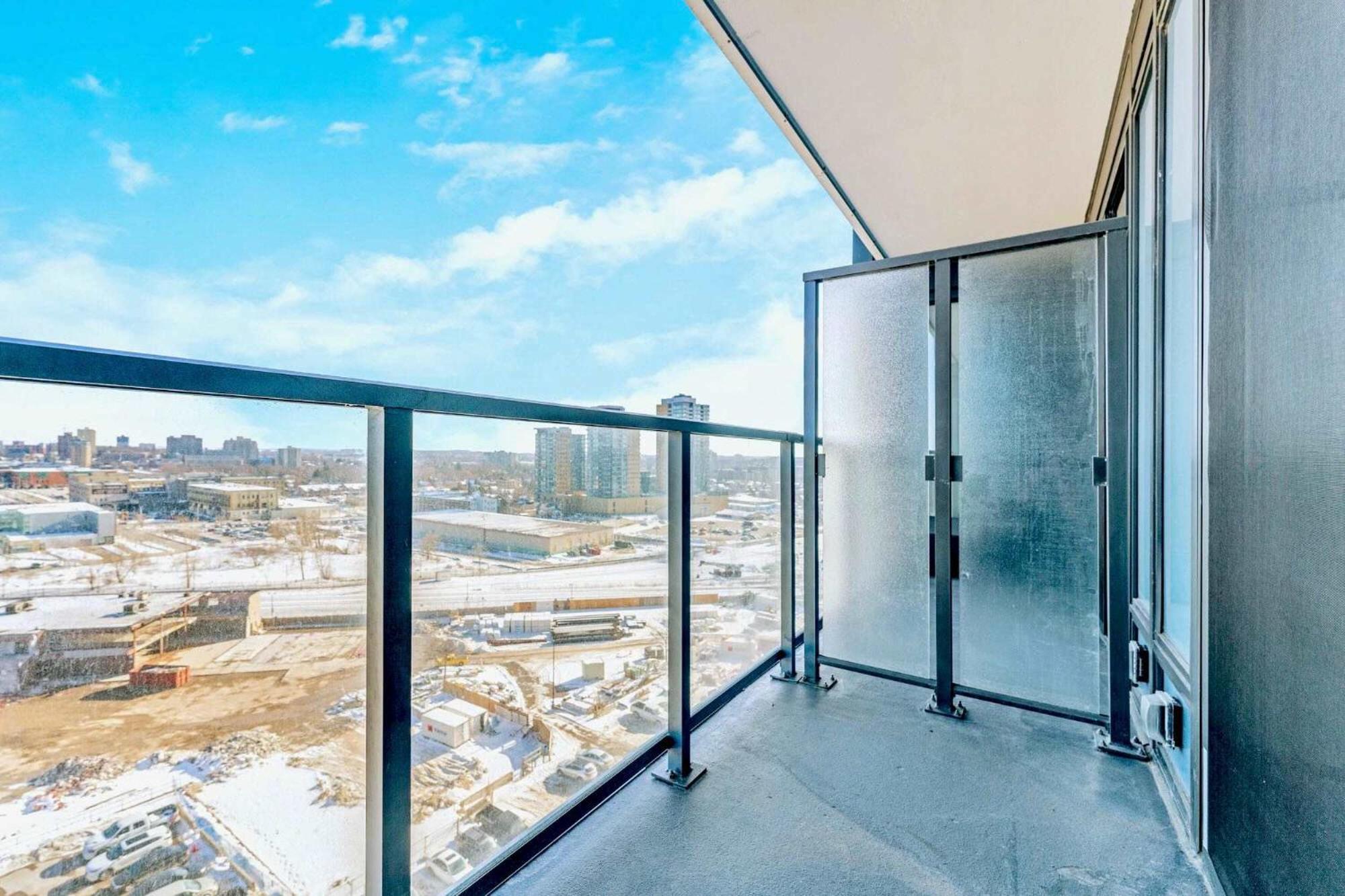 Upscale Midtown 1Br Condo - Balcony City Views Kitchener Exterior photo